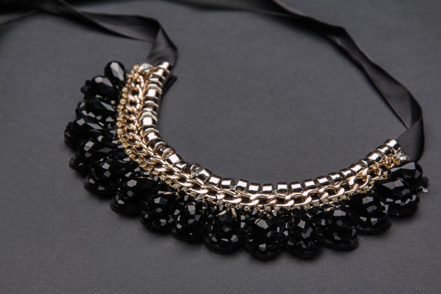 Sparkle with a Gorgeous Choker Necklace!