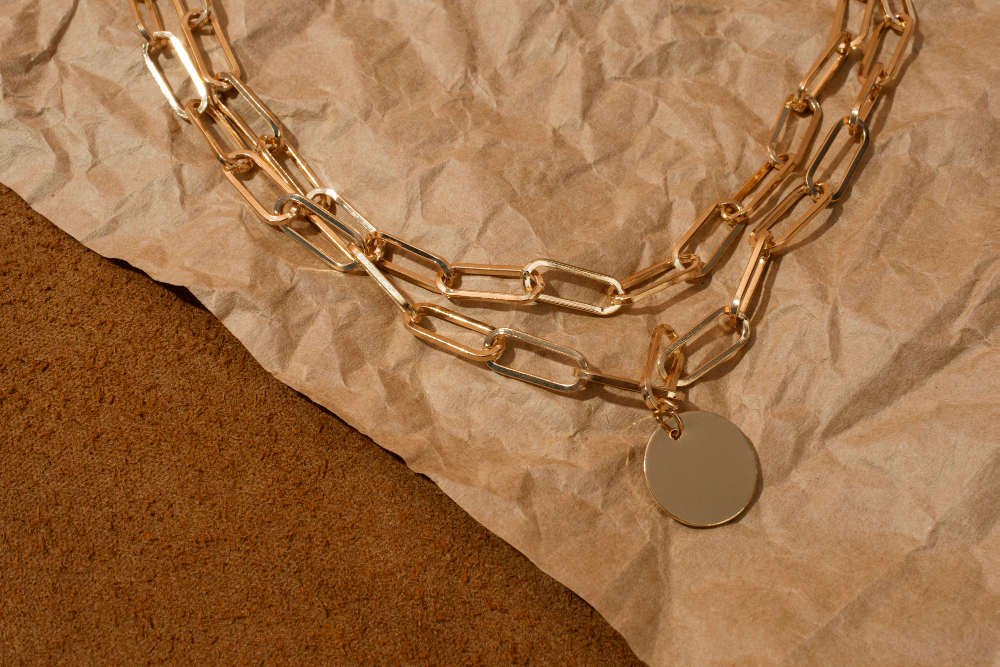 Gold Chain Necklace – The Perfect Blend of Elegance & Everyday Style