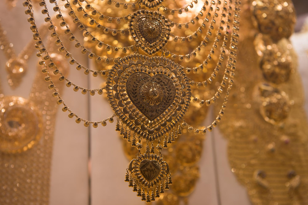 Buy Bridal Necklaces in Kandivali | Your Dream Piece by Kosher Jewels